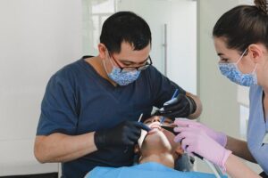 dental assistant vs dental hygienist